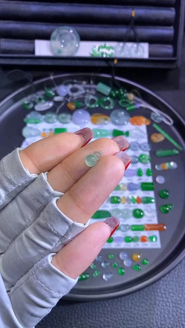 未镶嵌挂件翡翠葫芦