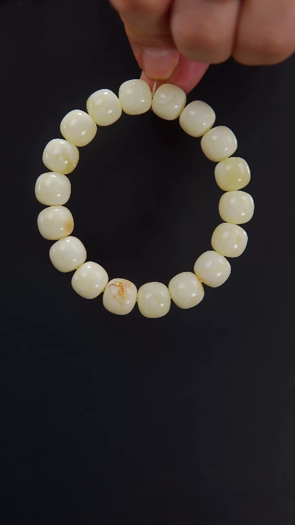 【闪购商品】蜜蜡手串未镶嵌老型手串19.13