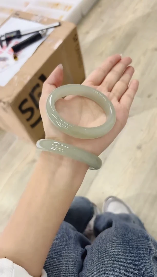 未镶嵌手镯石英质玉123-57D