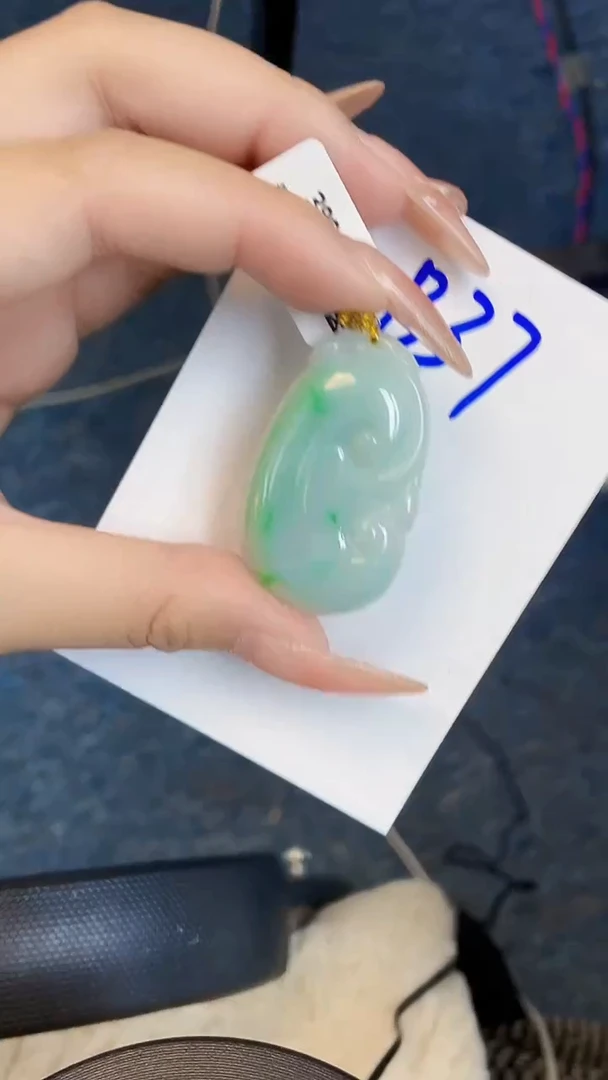 【闪购商品】翡翠颈饰18K金镶嵌00000000