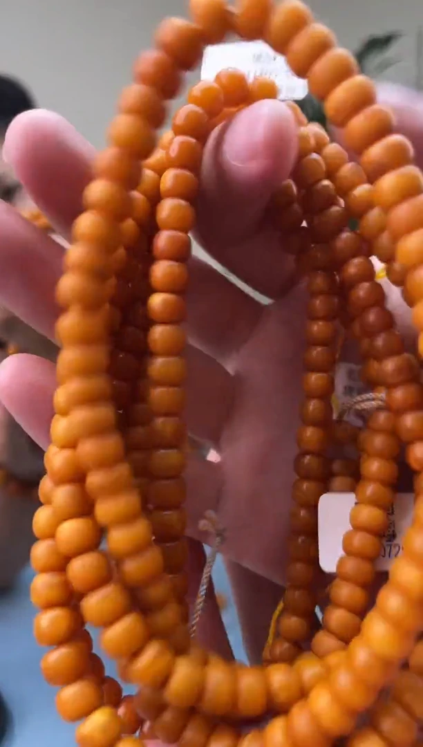 未镶嵌蜜蜡珠宝奇石021，6假一罚十多样性发其一