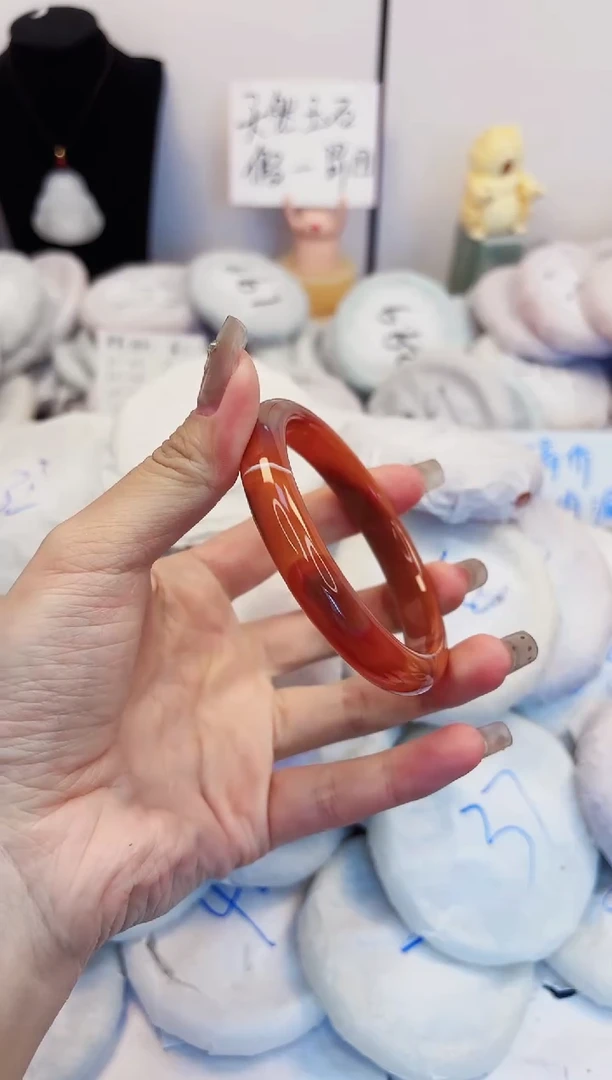 【闪购商品】石英质玉手镯未镶嵌497-玛瑙-圈口60