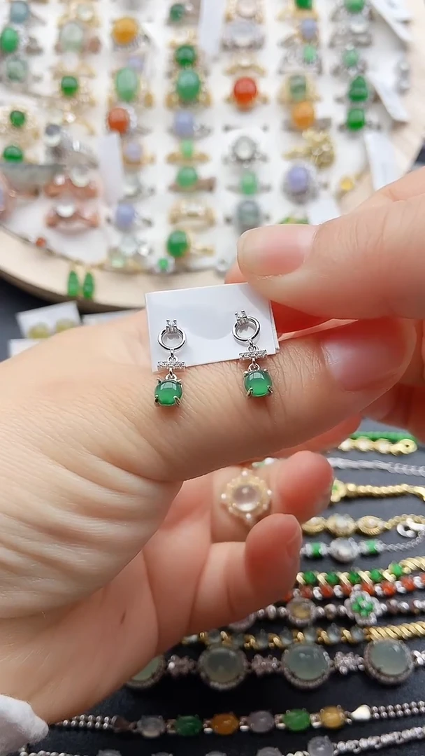 【闪购商品】翡翠耳饰银S925镶嵌1111
