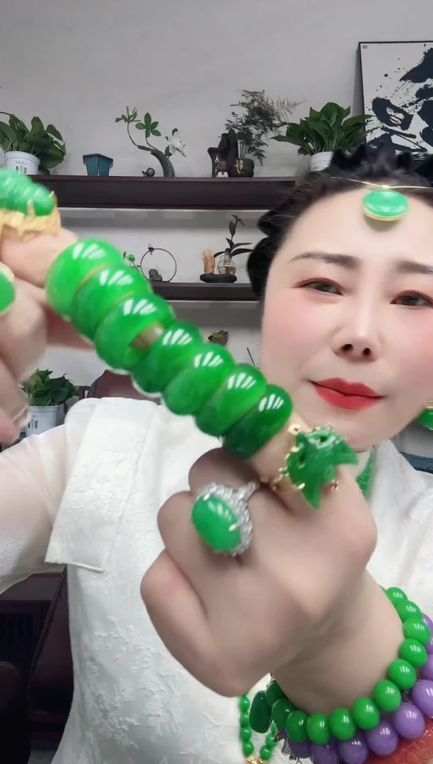 未镶嵌戒圈翡翠加宽戒圈