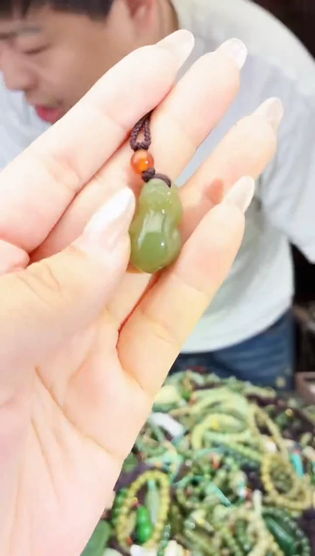 颈饰未镶嵌和田玉多样性发货拍一发一