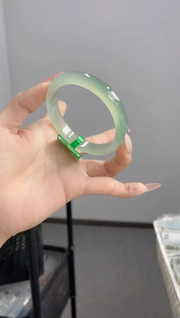 【闪购商品】玛瑙/玉髓手镯未镶嵌56-57圈