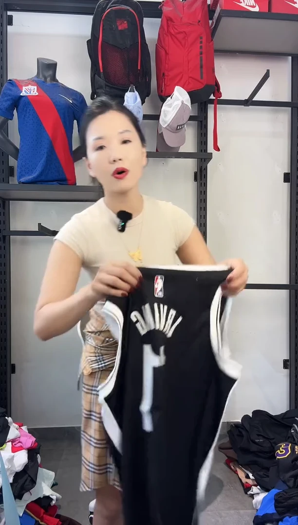 166 ·编码 耐克卫衣服饰过款为准 尺码·S