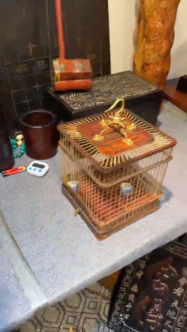 贡木鸟笼111111111111111