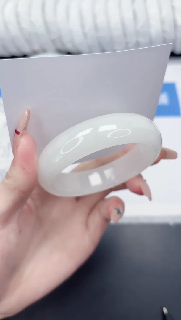 未镶嵌手镯石英质玉119-56.7BYGKT