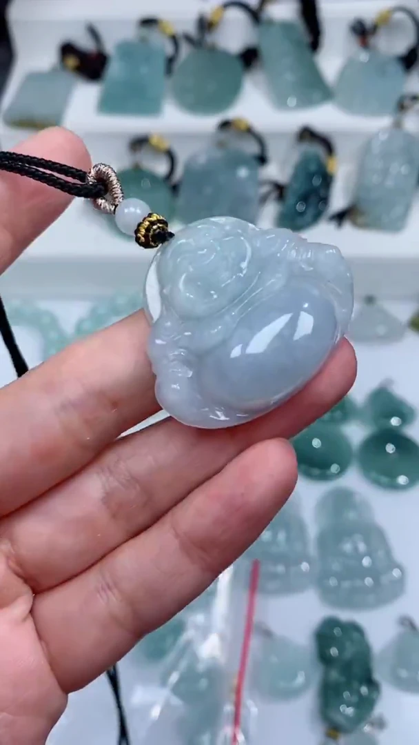 颈饰未镶嵌翡翠吊坠