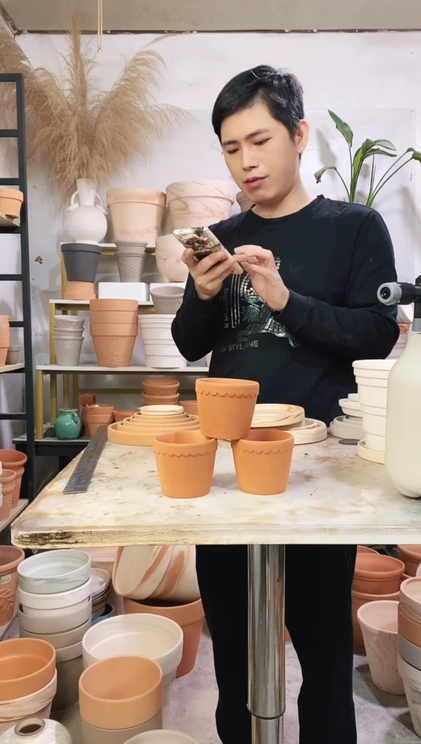 8*7红陶花边 3盆无托