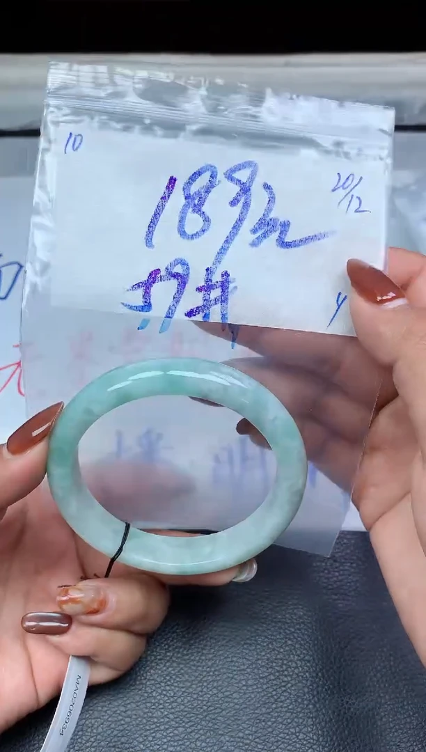 未镶嵌定制翡翠10毛货需精细抛光手镯拍一发一