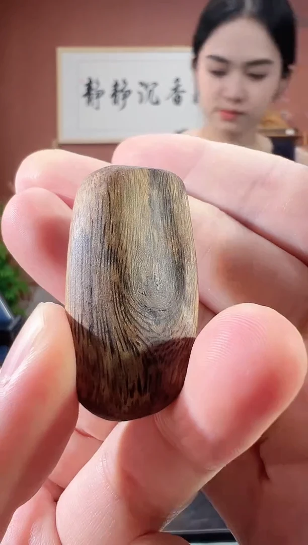 沉香吊坠76号白棋留疤多样性发一