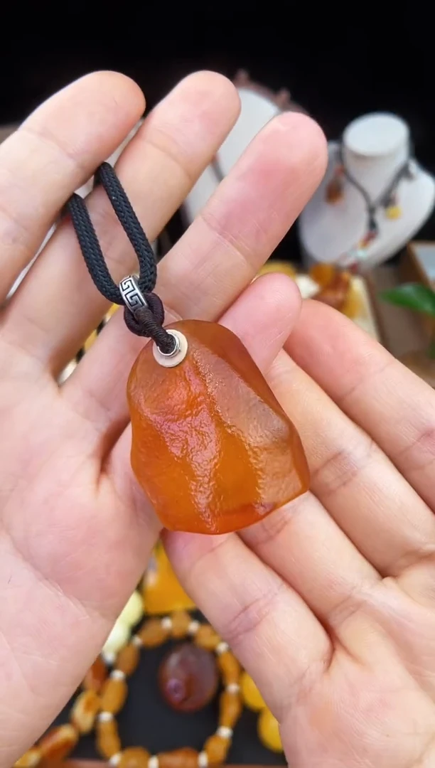 琥珀未镶嵌珠宝奇石柒月