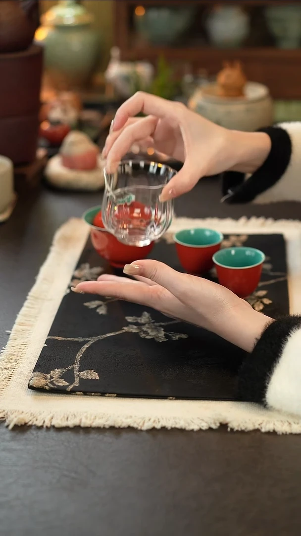瓷片透明-灵花玻璃公道杯