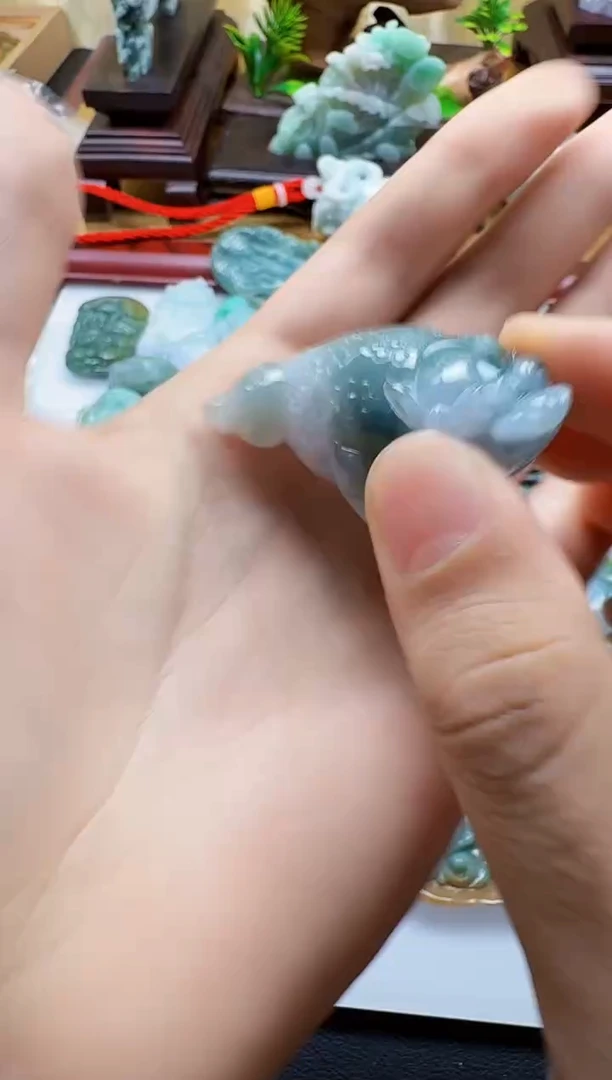 吊坠(不含链)未镶嵌翡翠1