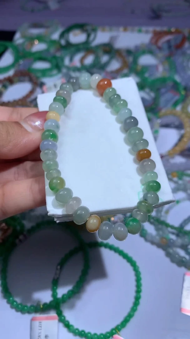 未镶嵌定制翡翠毛货