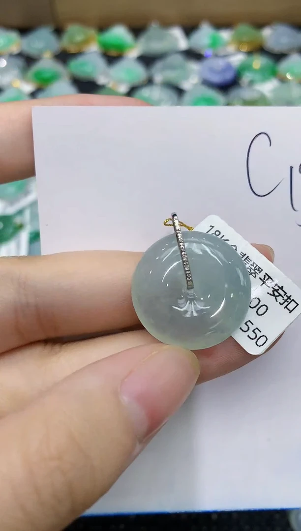 翡翠18K金镶嵌颈饰111111111