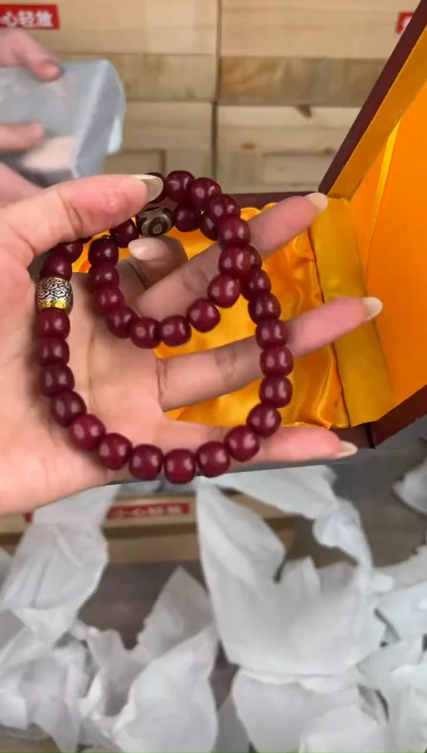 大唐红文玩阁天珠红玉菩提提链接@@YS895