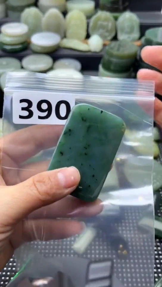 未镶嵌和田玉珠宝半成品牌子