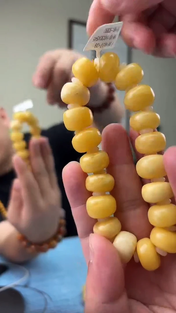 蜜蜡未镶嵌珠宝奇石H37，17微瑕假一罚十多样性发其一H