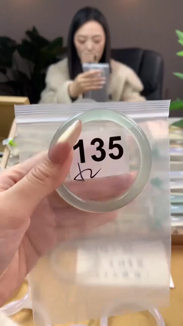 【闪购商品】玛瑙/玉髓手镯未镶嵌135