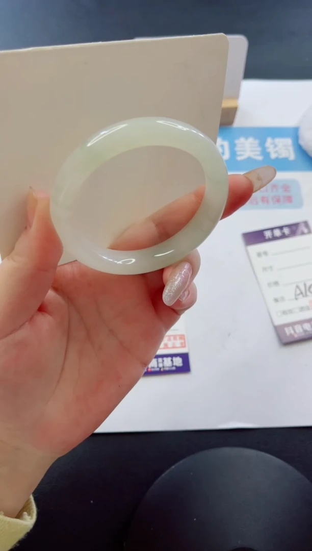 未镶嵌手镯石英质玉多样性发货A99