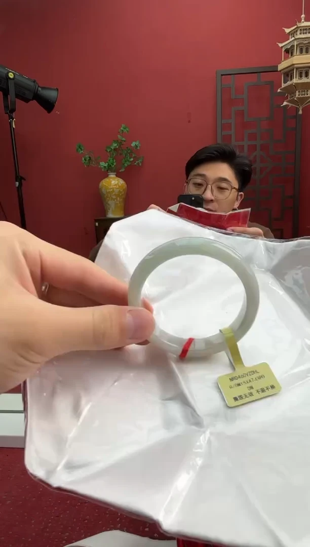 未镶嵌手镯翡翠翡翠手镯3