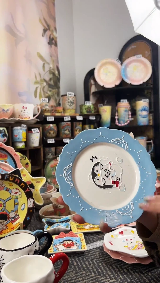 景德镇设计款手绘杯杯