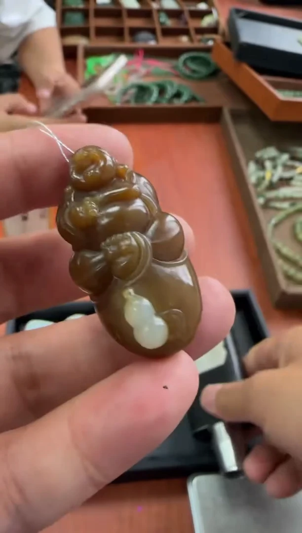 和田玉未镶嵌吊坠(不含链) 【钰429】54 9002