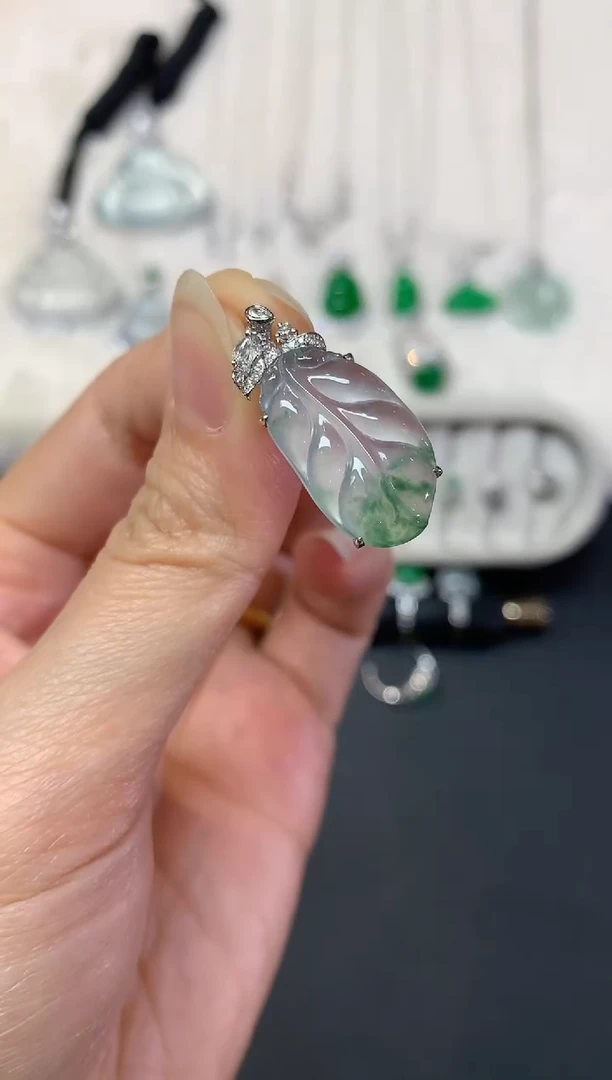 吊坠(不含链)18K金镶嵌翡翠W275|15000