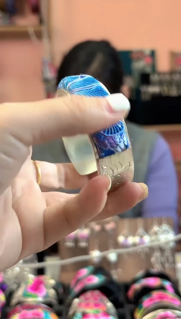 织绣艺枝独绣手工饰品276