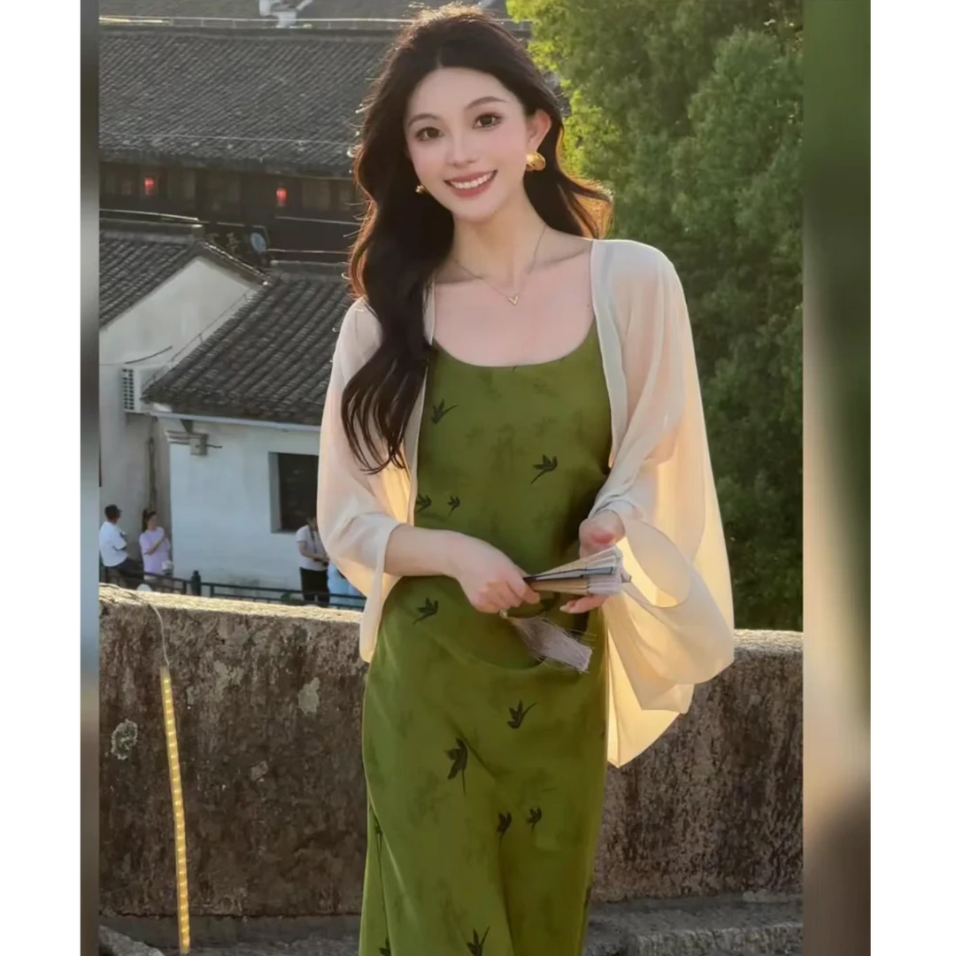 2025夏季轻薄披肩短款外套简约百搭长袖宽松防晒上衣8556