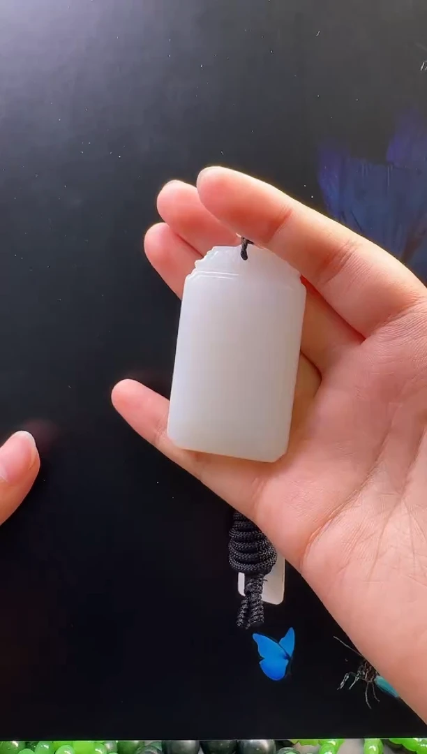 颈饰未镶嵌和田玉手串