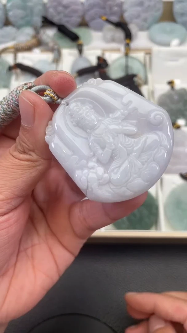 颈饰未镶嵌翡翠天然缅甸翡翠A货350