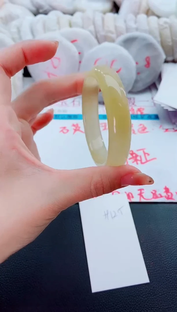 未镶嵌手镯石英质玉H125-57-58-59