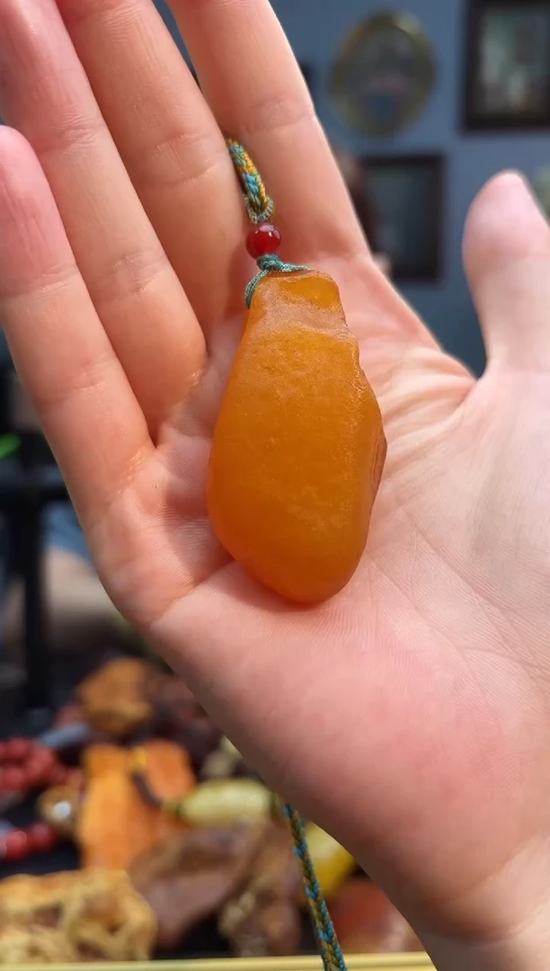 琥珀颈饰未镶嵌吊坠