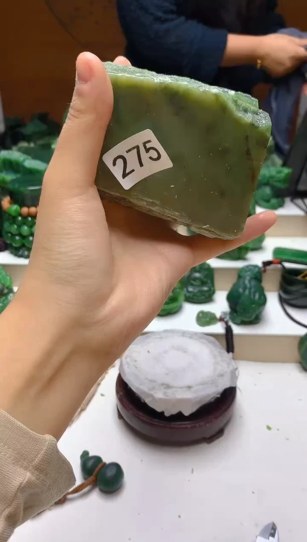 未镶嵌和田玉（碧玉）珠宝半成品0