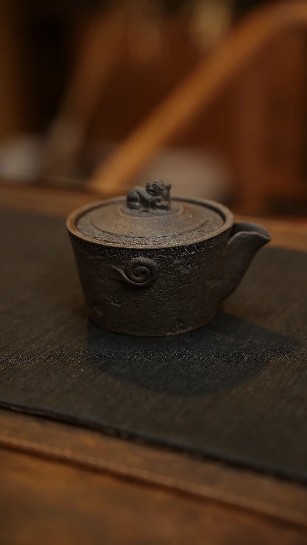 【闪购商品】子安柴烧紫砂宝瓶.......