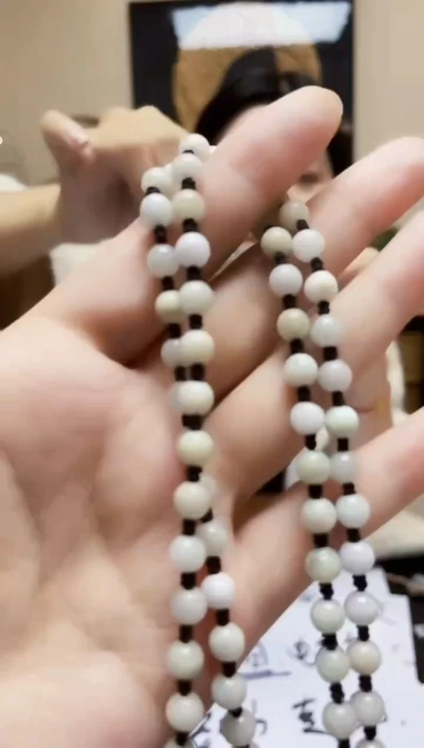 未镶嵌定制翡翠吊坠63