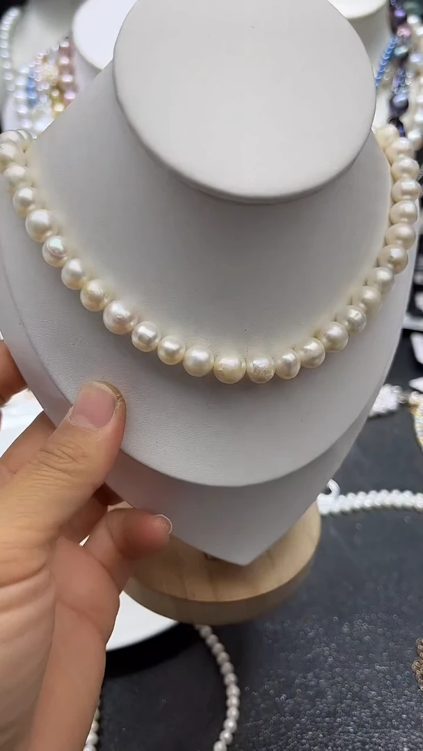 颈饰未镶嵌淡水珍珠多人