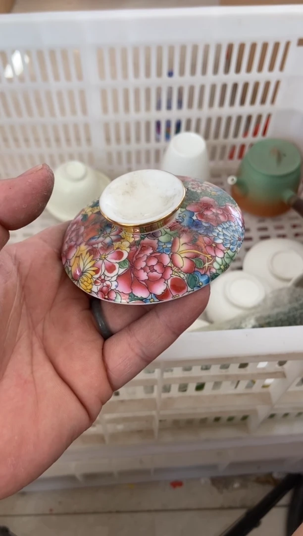 杯无运费险有瑕疵的摄影的产品有使用过的痕迹有点脏介意勿拍
