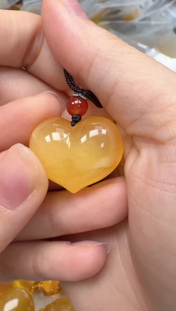 裸石琥珀未镶嵌随机