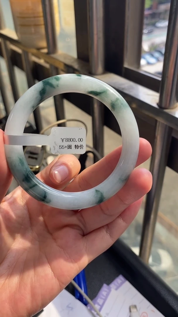 未镶嵌手镯翡翠//20255656   55圆条