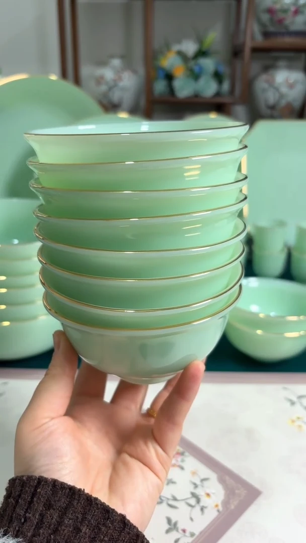 硬质细瓷 4.5英寸玉瓷碗8个口径11.5厘米