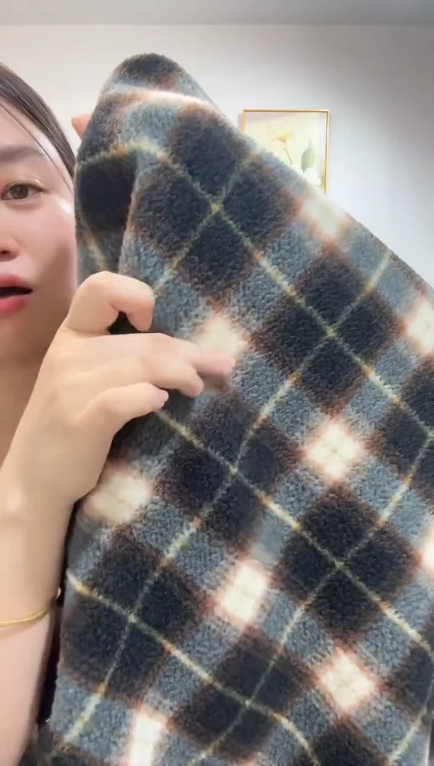 醋酯纤维150*200摇粒绒小咖格