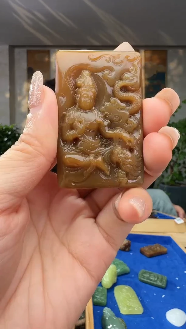 颈饰未镶嵌和田玉拍一发一