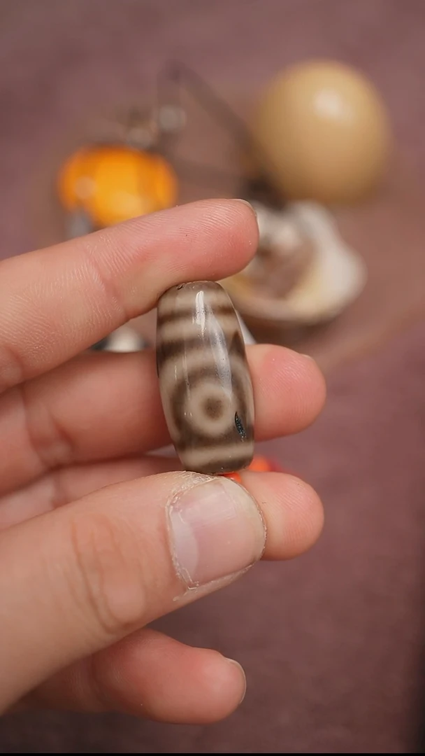 玛瑙/玉髓颈饰未镶嵌吴系