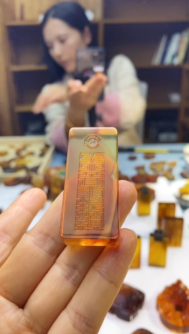 琥珀颈饰未镶嵌SN64-110（天官赐福）