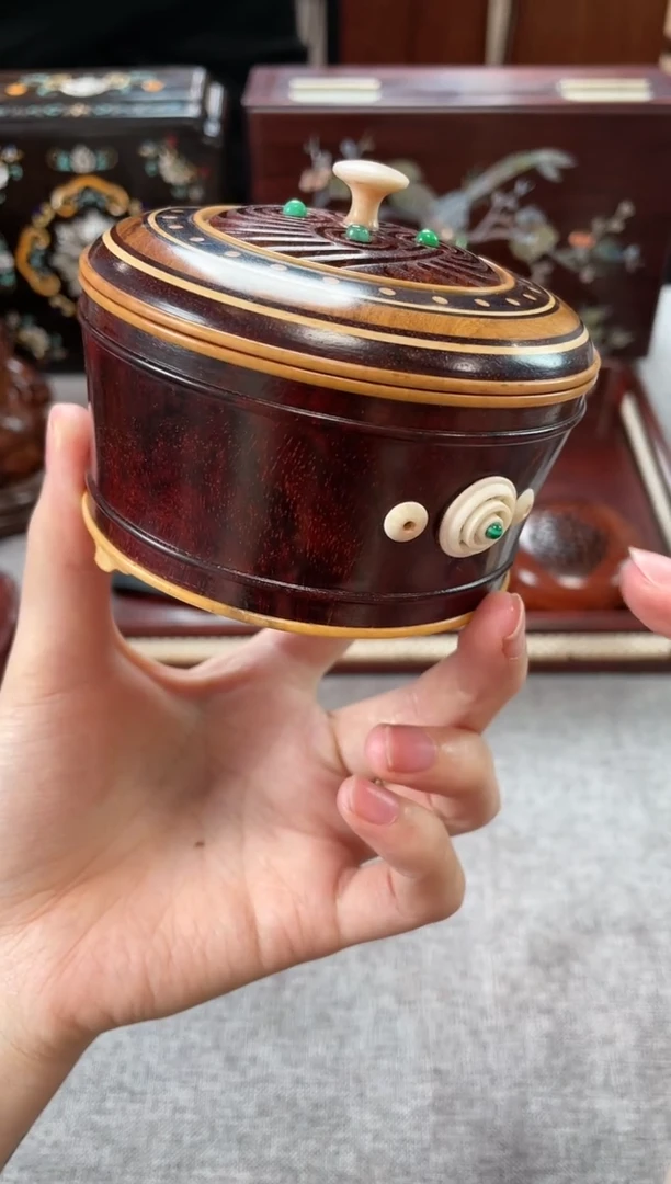 【闪购商品】紫檀木类成套家具香炉